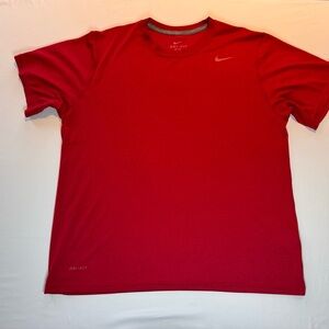 Nike Dri-FIT Red Athletic Tee🔴 Nike Men’s Red Dri-Fit Athletic T-Shirt size L